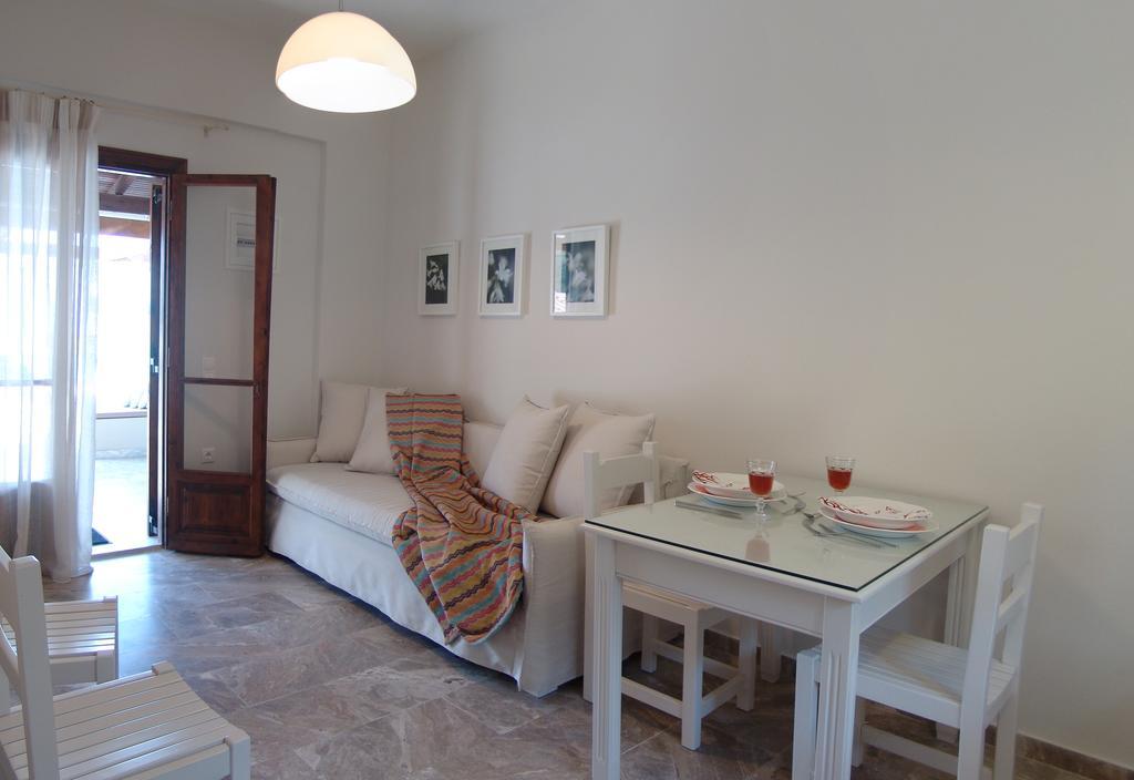 Vista Petros Apartment Apraos Phòng bức ảnh